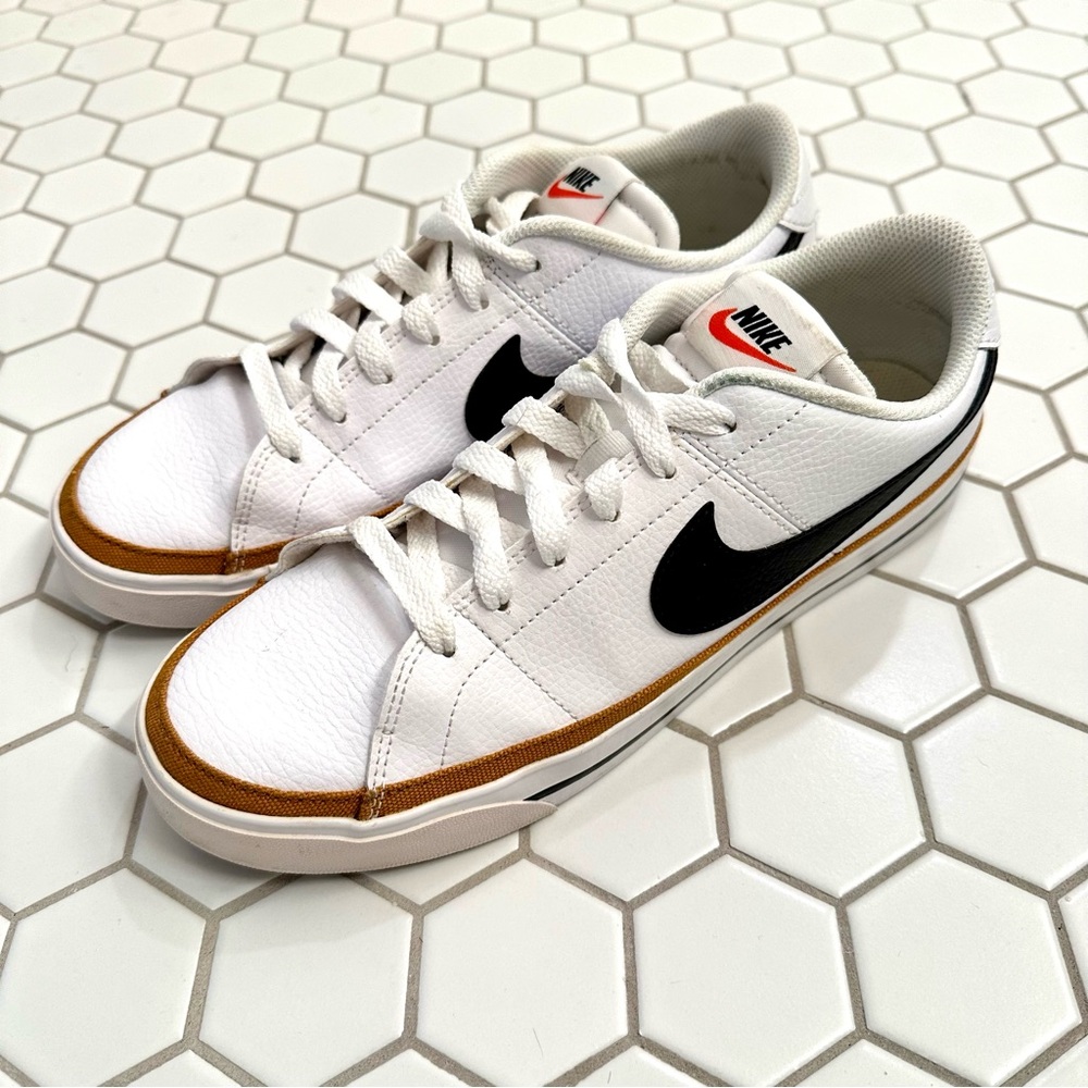 🌿 NIKE Court Legacy Sneakers